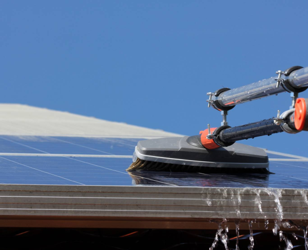 Nettoyage vitres, vitrines, velux, châssis, vérandas & panneaux solaires footer